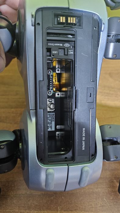 Robot câine Sony aibo ers-210