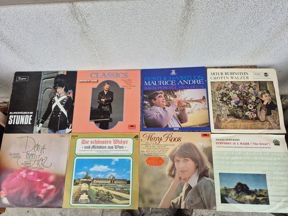 Lot 148 lp Discuri Vinil colectie  in stare buna cu muzica clasică 
-
