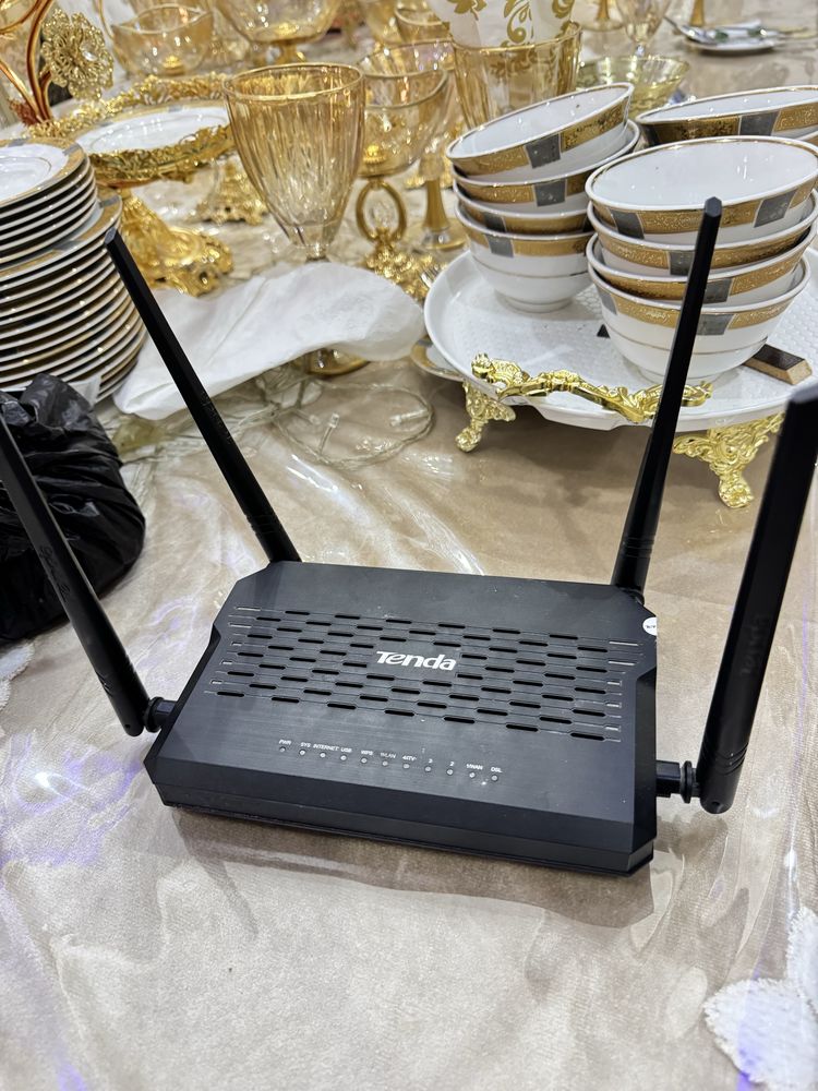 Wifi router Tenda 4 та шохлик