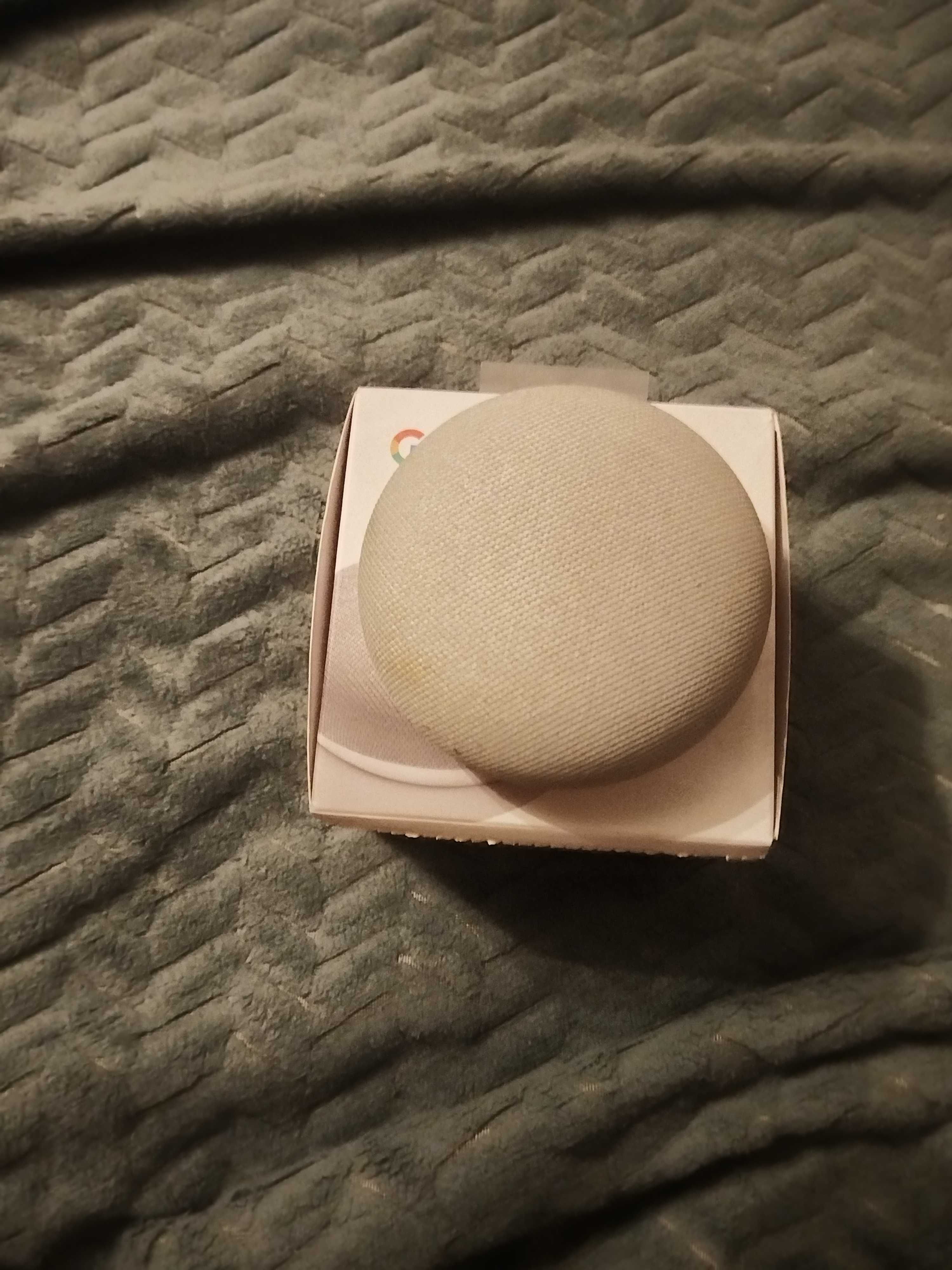 Boxa Google Home Mini
