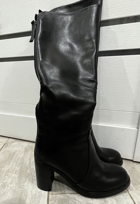 Сапоги зимние, одевала 1 раз, очень теплые, удобные