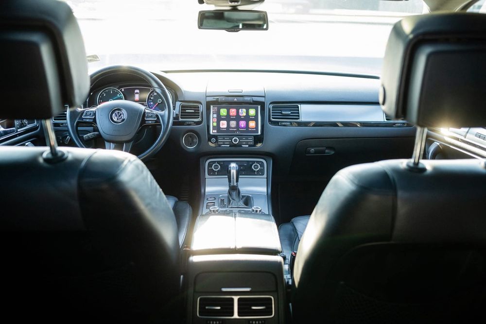 VW Touareg R-Line/CarPlay/360°/ACC/WEBASTO/ Panoramic/Keyless, Perne