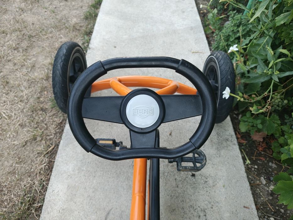 Kart cu pedale BERG Buddy Orange + remorca BERG  de la 3 la 8 ani