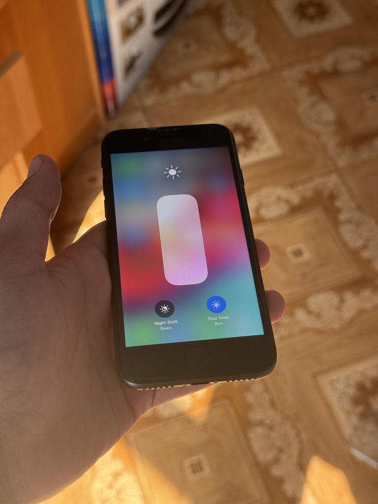 Iphone 8  ios 12