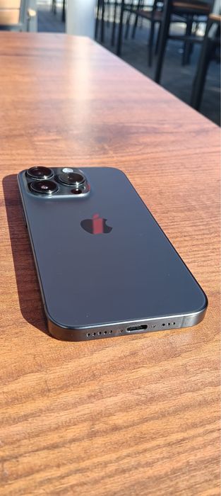 iphone 15 pro impecabil !