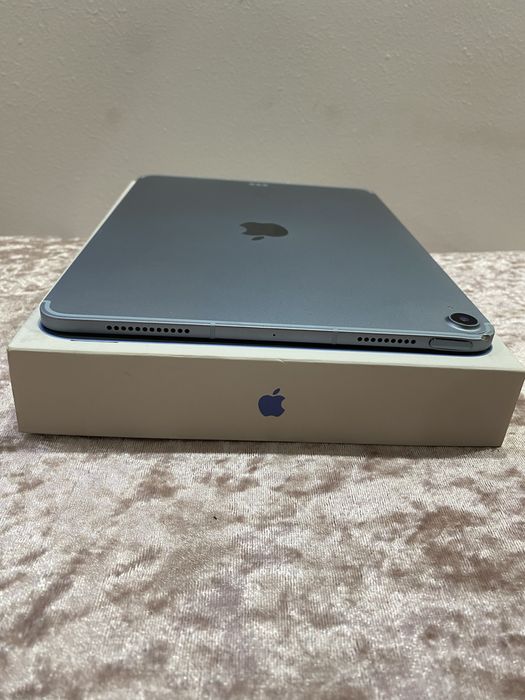 iPad Air 4 2020 /Celular / Wi-fi / 64 GB
