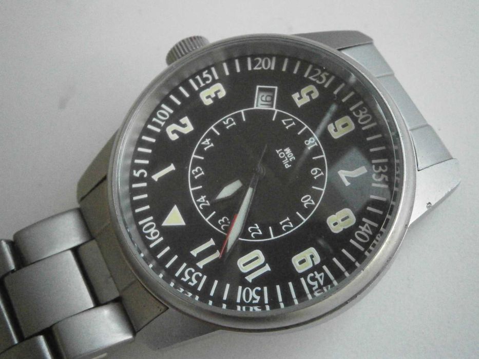 PILOT, quartz, swiss made, ETA mov`t 803112!