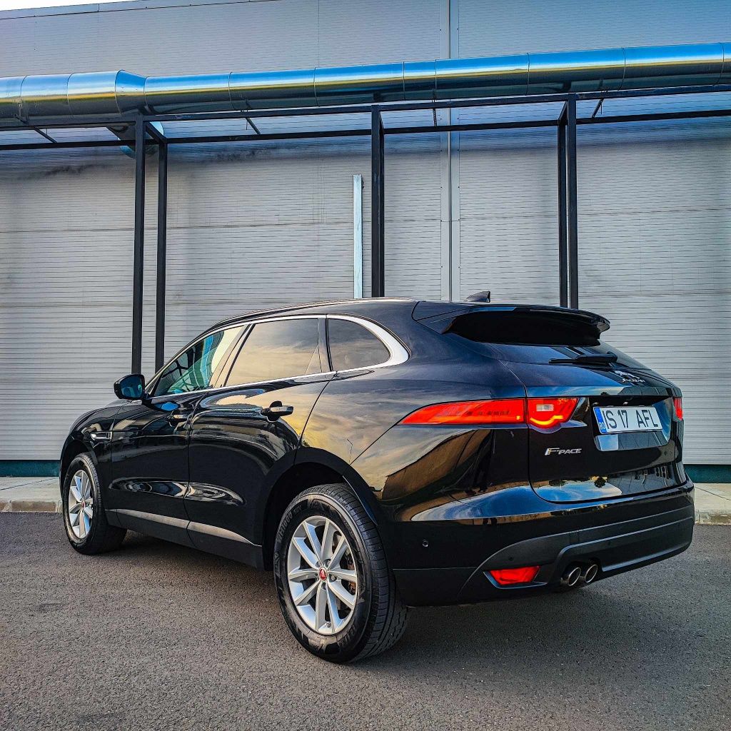 Jaguar F-Pace  2.0 AWD 4x4  Portofolio TVA Deductibil