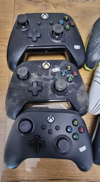 Контролери за Xbox за части