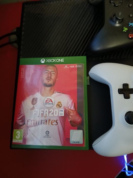 Xbox one 1Tb sau schimb cu un ps 4!!!