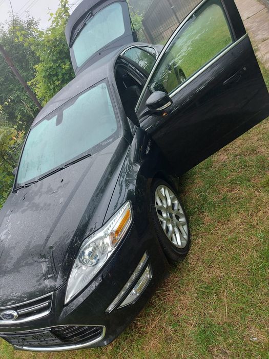 Vând FORD MONDEO an 2012