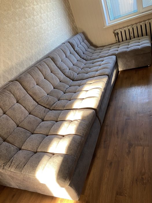 Продам диван 4 метра. Раздвижной