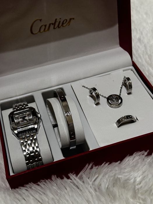 Set Cartier – Ceas + Brățară + Colier + Cercei + Inel – Nou, în cutie