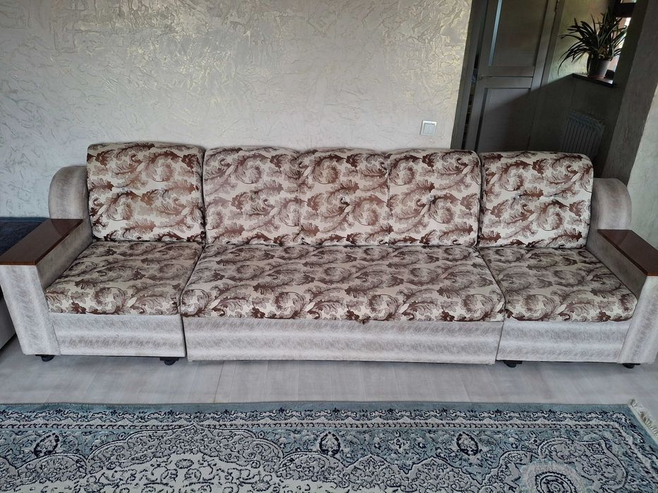 Диван + кресло в отличном состоянии