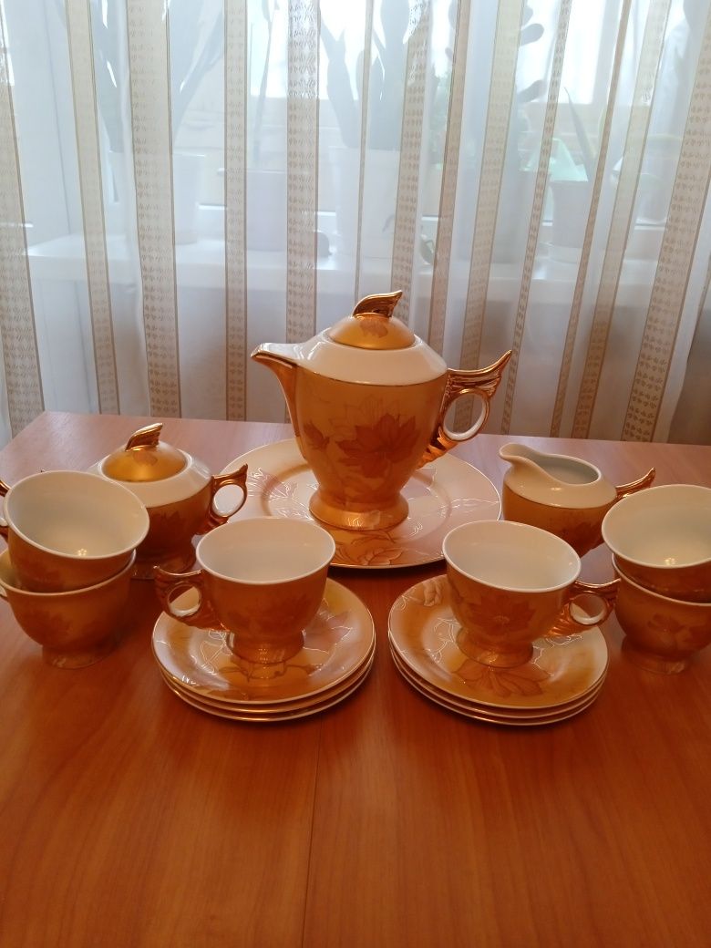 Чайный сервиз,16 предметов,новый