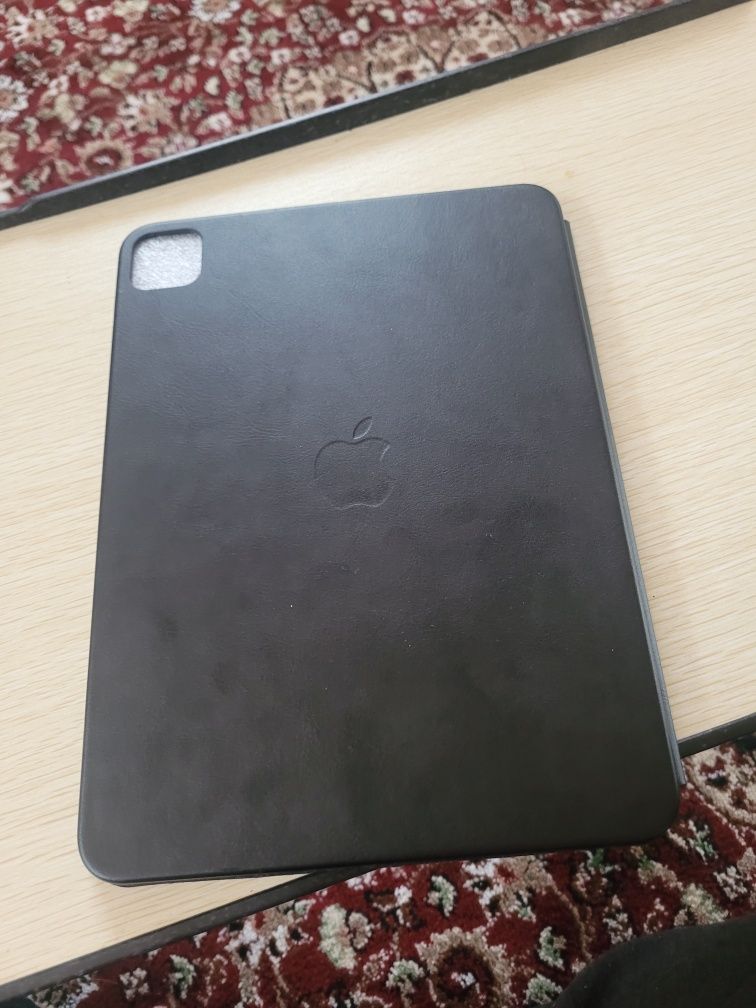 Husă iPad Pro 11