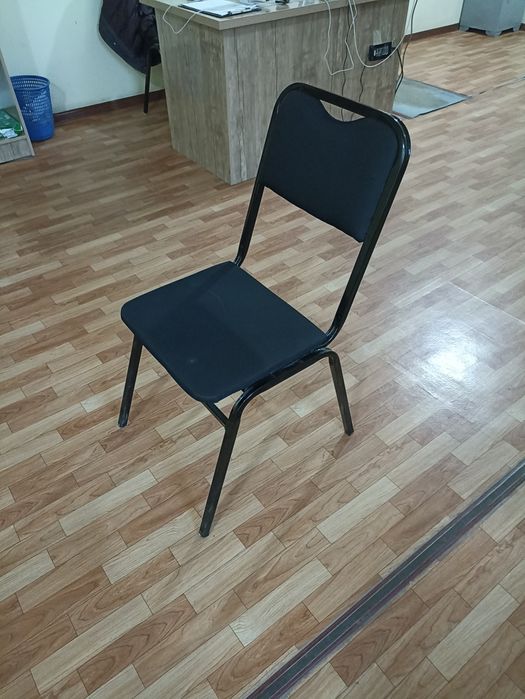 Продаются стулья офисные