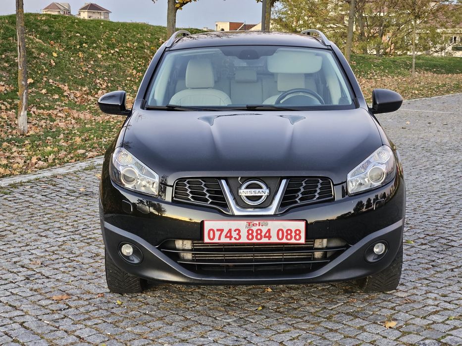 Nissan Qashqai 7Locuri Tracțiune 4x4 Motor 2.0 Diesel Panoramic