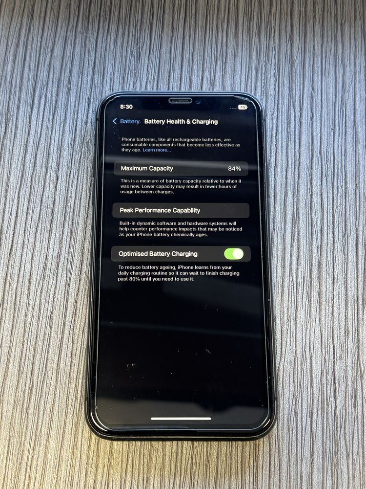 Apple Iphone 11 84% battery