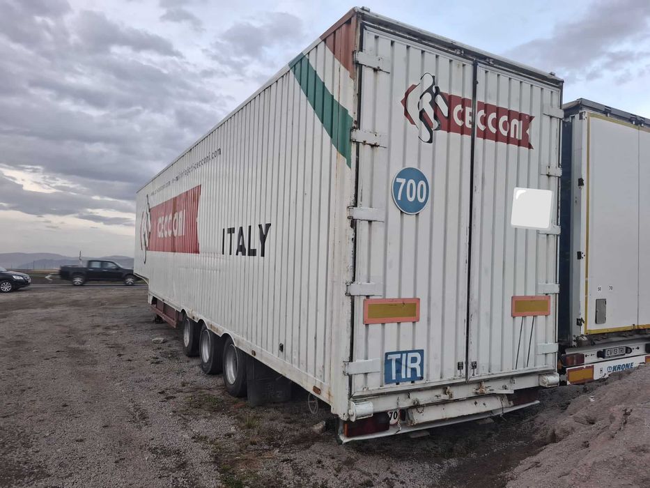 Vând semiremorca marca Zorzi!!