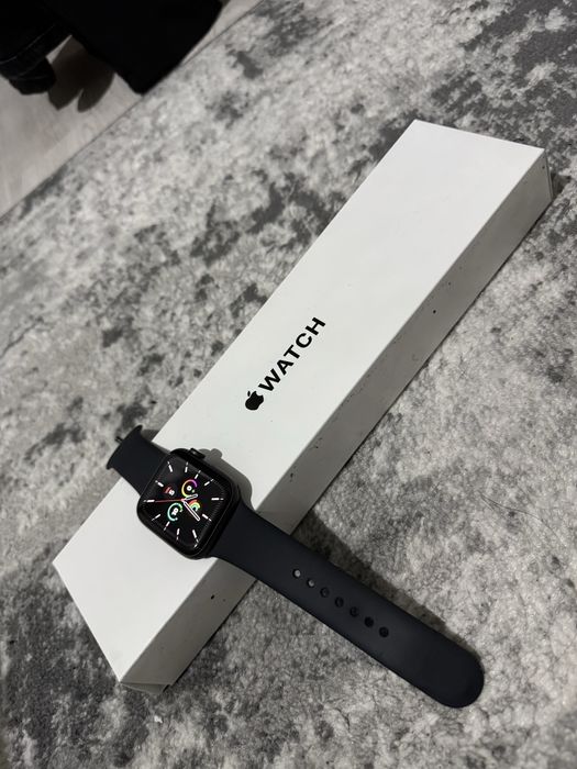 Apple watch SE 2022 ( 44 mm )