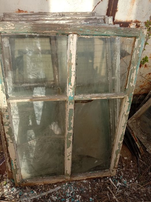 Продам окно и лобовое стекло от жигули