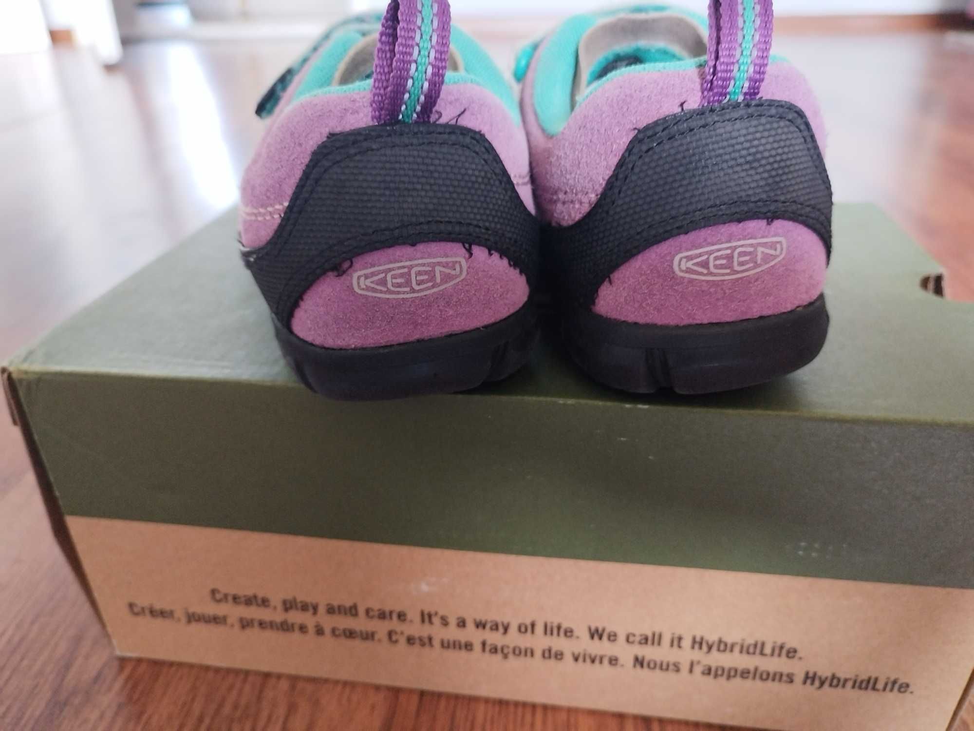 Детски трекинг обувки Keen  32/33 barefoot friendly