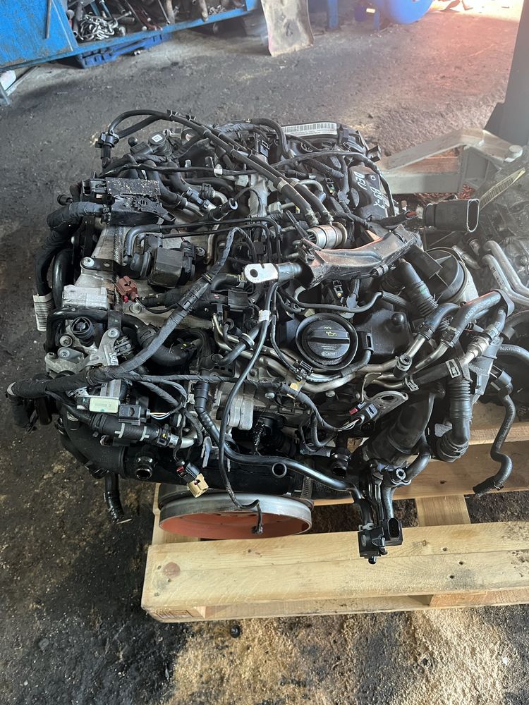 двигател 2.0tdi 150кс  DEU audi vw seat skoda