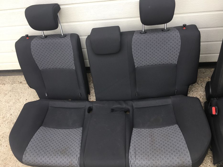 Banchete Toyota Yaris 3. 2012-2016.