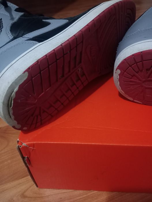 Air Jordan 1 Mid Black Cement