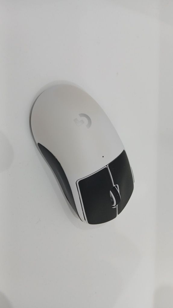Logitech superlight 1