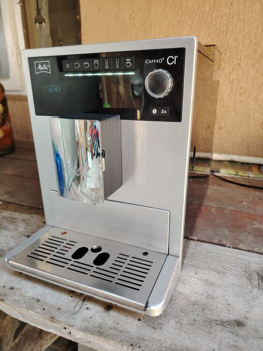 Vând aparat de cafea Melitta Caffeo CI