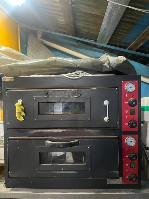 Пицца печь на 2 уровня.