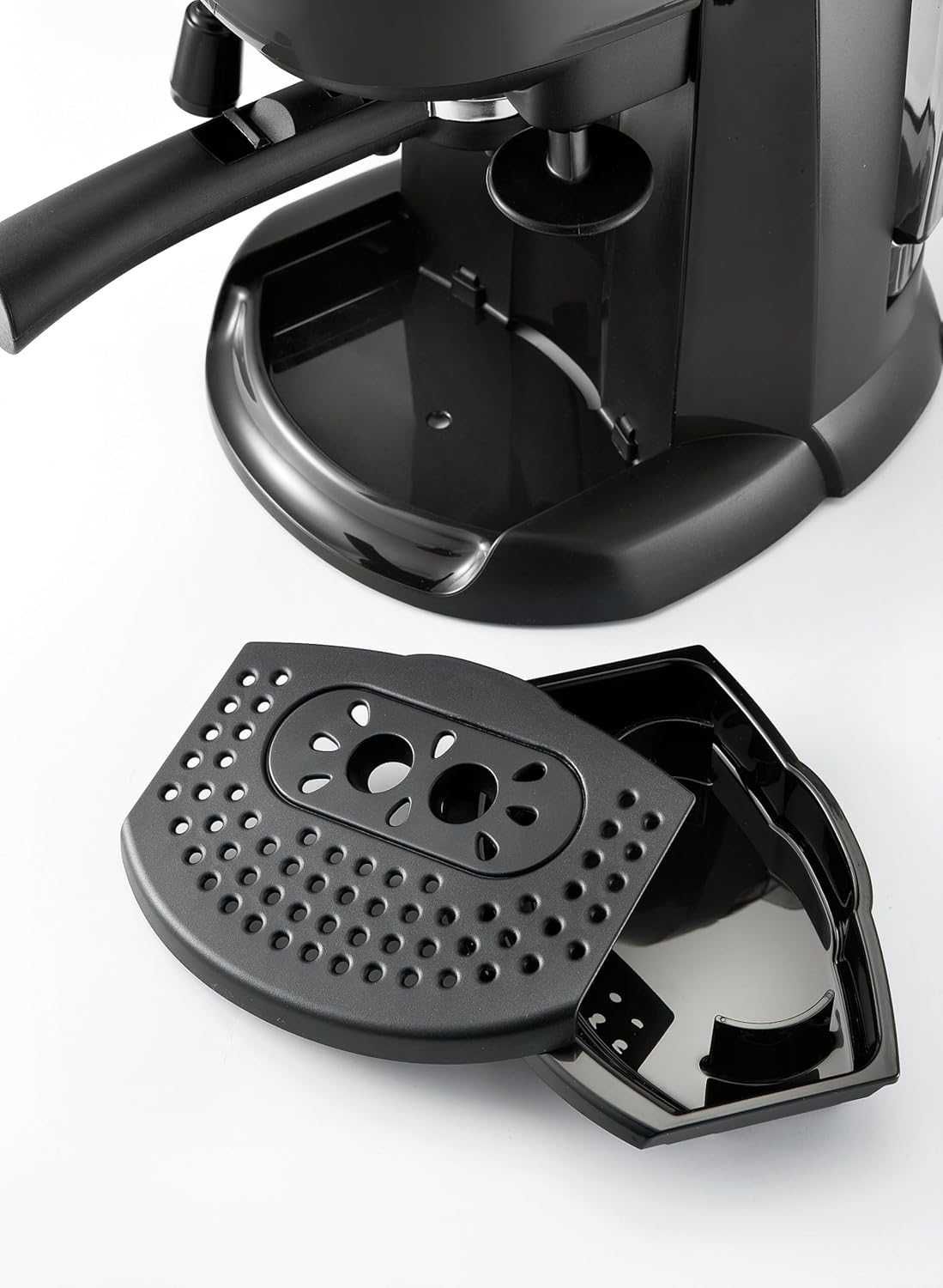 КАФЕМАШИНА DELONGHI EC201CD.B 1000.00 ml, 15.00 bar, ЧЕРЕН