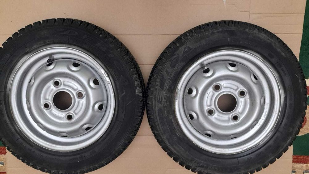 Vând jenti și anvelope Tico