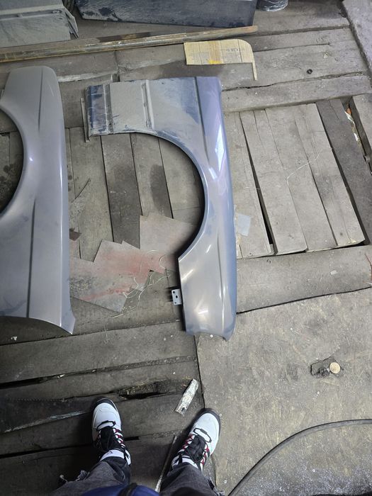 Продам 2 крыла от бмв е34