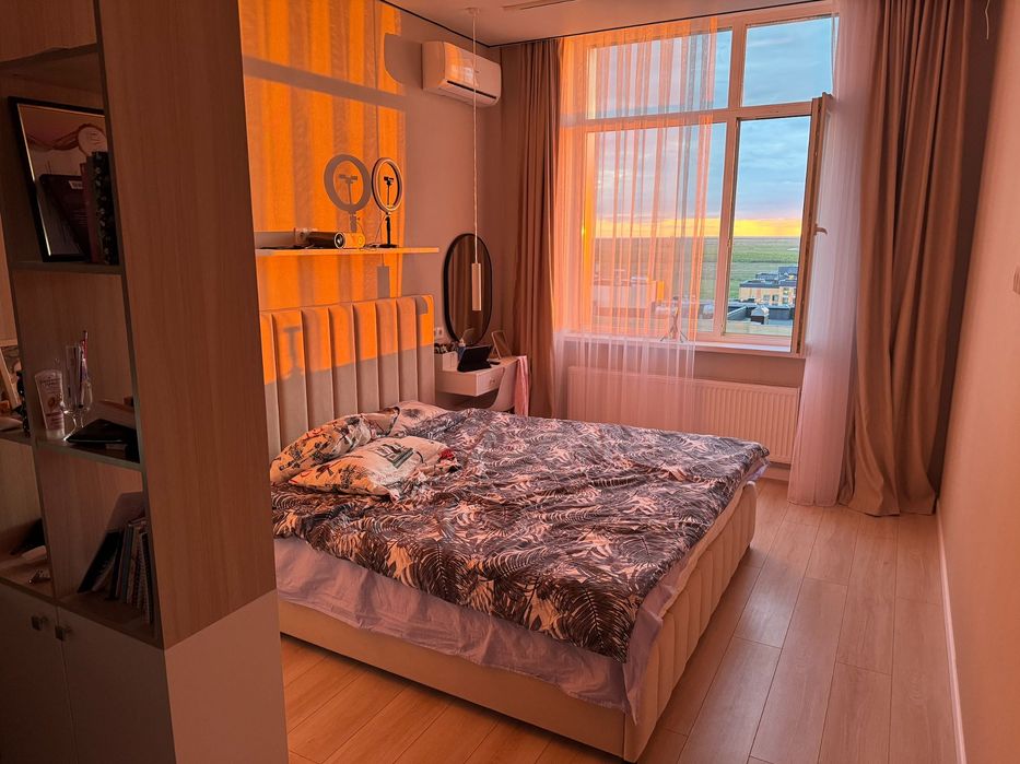 Современная квартира с дизайнерским ремонтом — левый берег жк Dastur