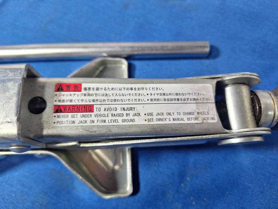 CRIC AUTO Aluminiu Oem Toyota Yaris / AYGO