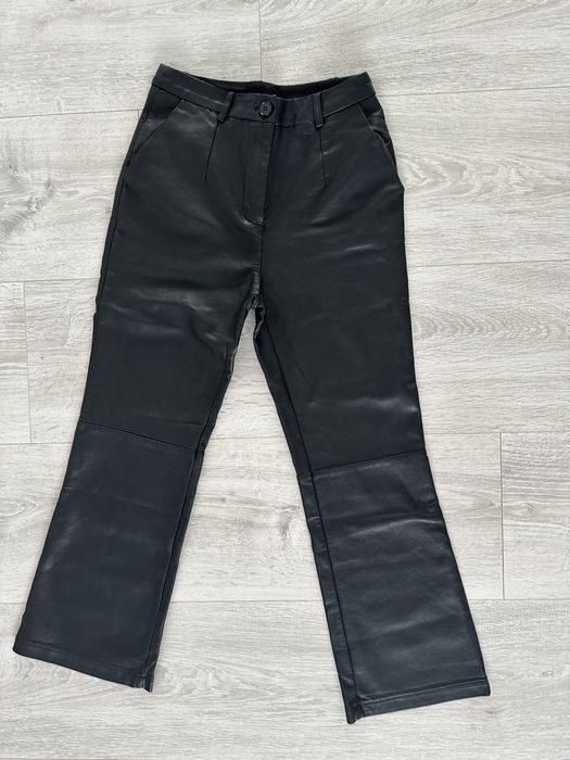 Pantaloni imitatie piele