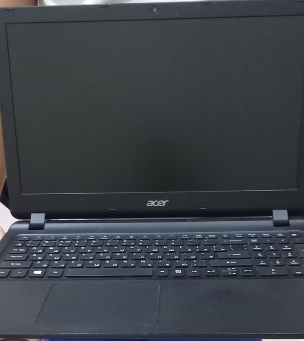 Продам ноутбук Acer ES1-533