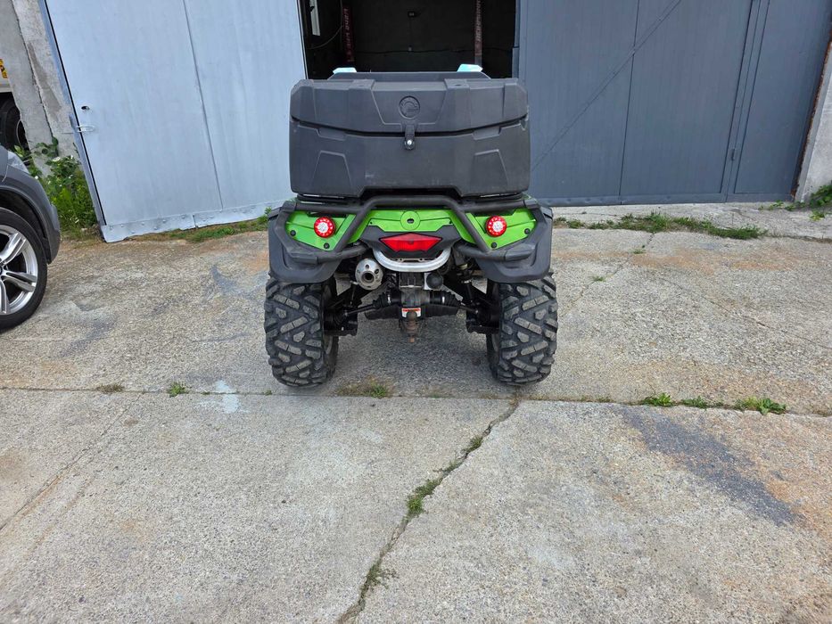Can am outlander g1 800r Cu Servodirectie in stare perfectă
