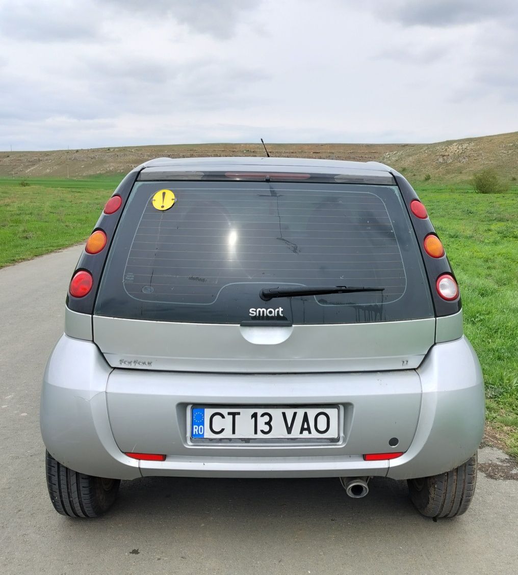 Vând Smart Forfour 1.1 ,an 2005