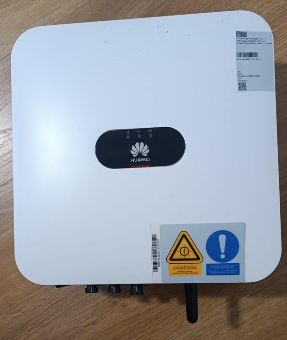 Vand invertor monofazat Huawei 5kW pentru sisteme fotovoltaice