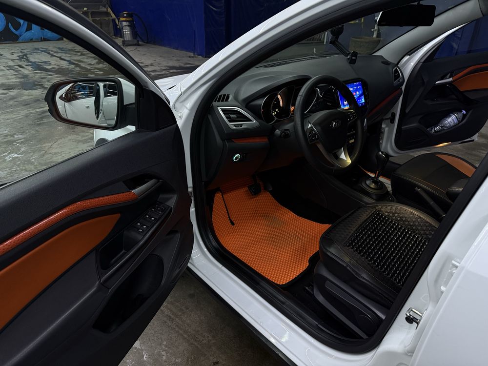 Lada vesta sw kross