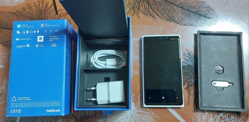 Nokia Lumia 920 бял