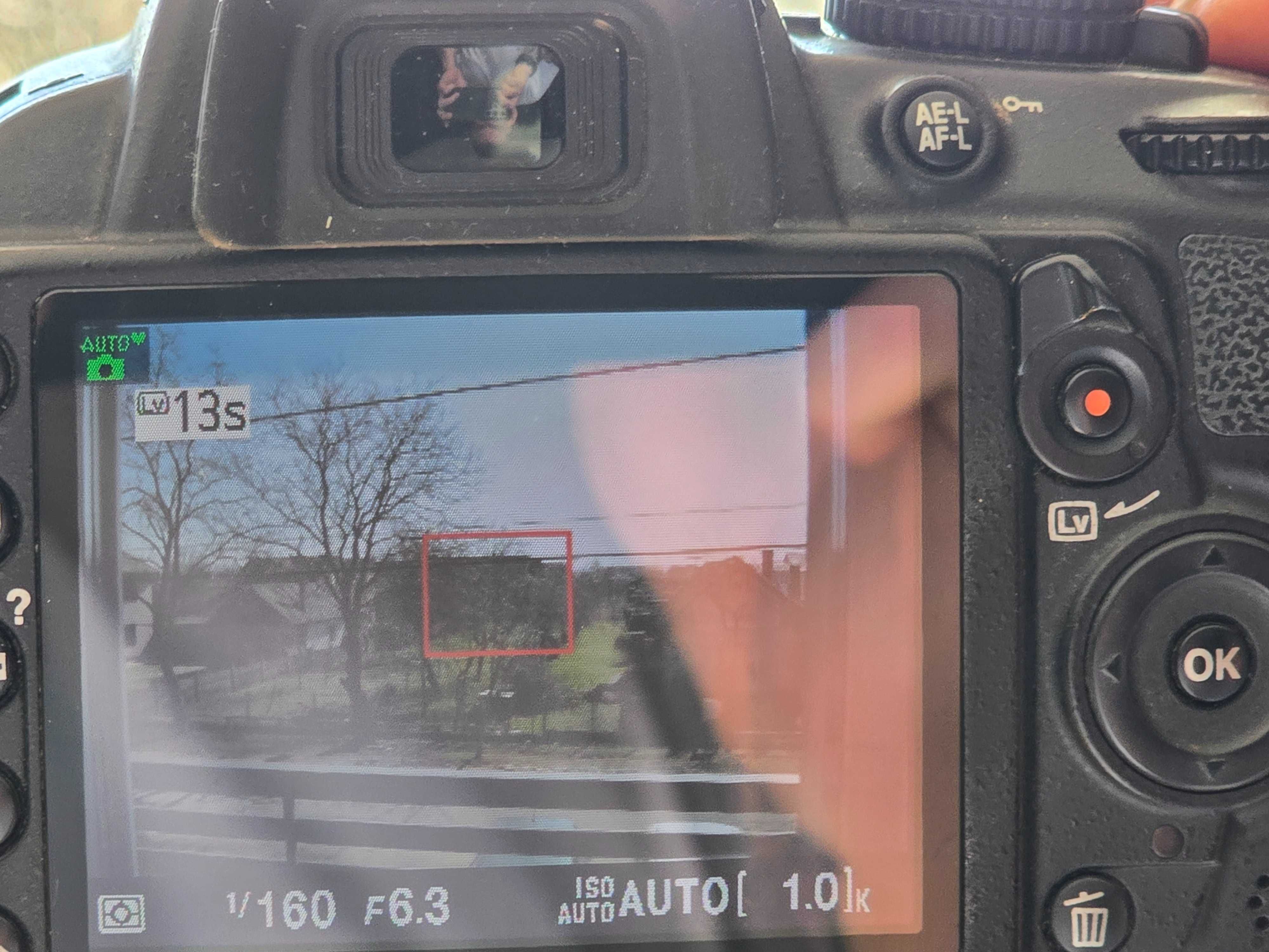 DSLR Nikon D3100 plus accesorii