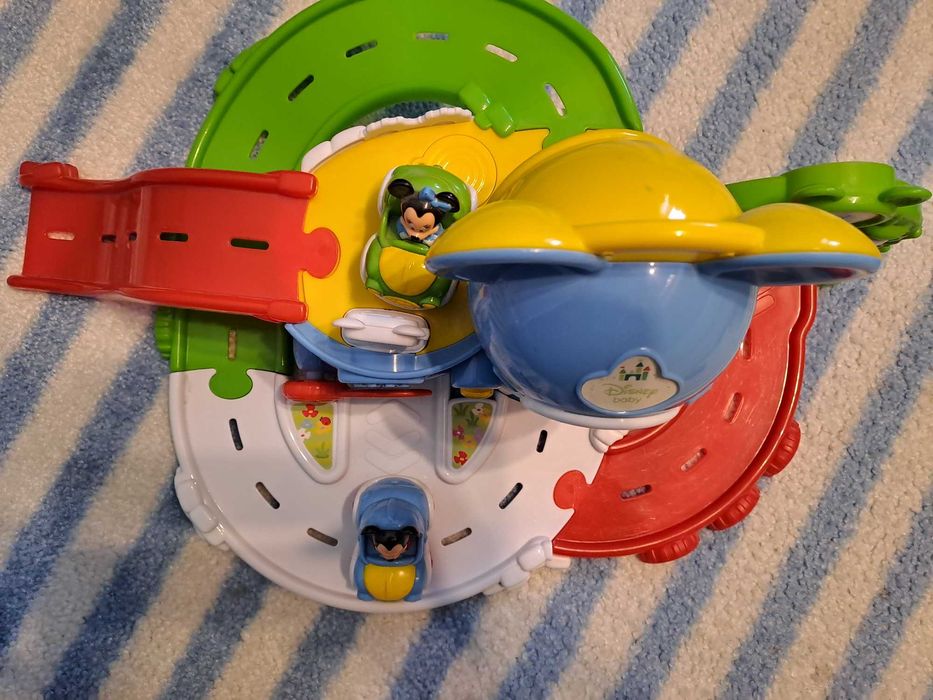 НАМАЛЕНО!Мики Маус (Mickey Mouse) Паркинг и писта с колички