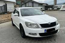 Mașina Skoda Octavia