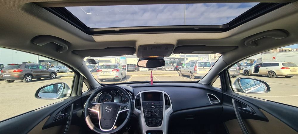 De vânzare Opel Astra J