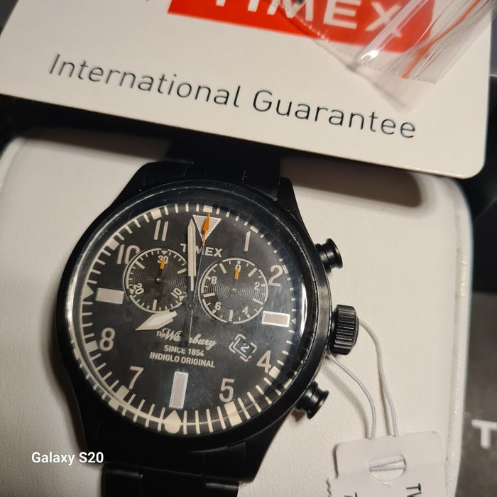 Часовник тимекс нов